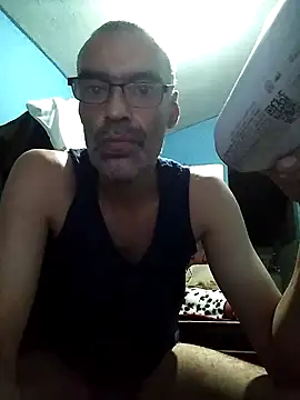 hugosafado333 online show from 02.21.25