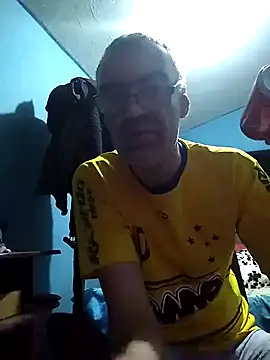 hugosafado333 online show from 03.20.25