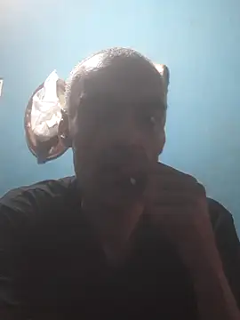 hugosafado333 online show from 10.16.25