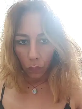 Snapshot of Yerucita chatting on 01.26.25 Yerucita online show from 01.26.25