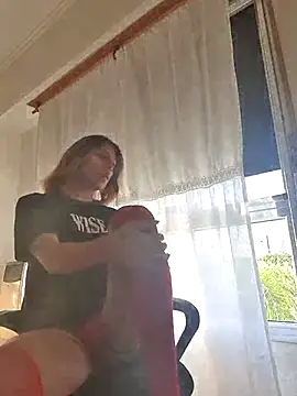 Snapshot of Yerucita chatting on 03.15.25 Yerucita online show from 03.15.25