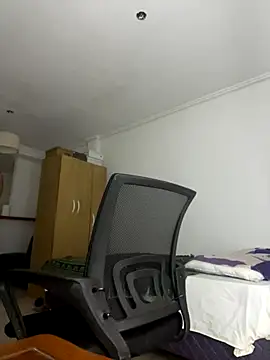 Snapshot of Yerucita chatting on 11.09.25 Yerucita online show from 11.09.25