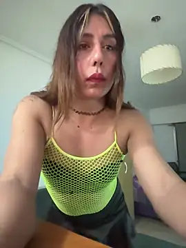 Snapshot of Yerucita chatting on 03.27.26 Yerucita online show from 03.27.26