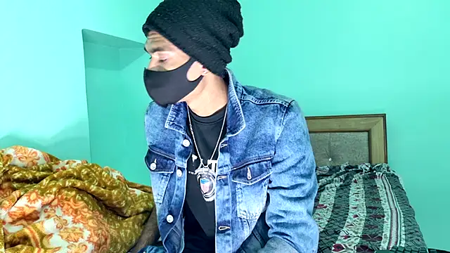 Snapshot of Habibi_big_b chatting on 02.21.26 Habibi big b online show from 02.21.26