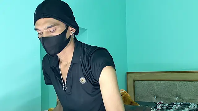 Snapshot of Habibi_big_b chatting on 02.24.26 Habibi big b online show from 02.24.26