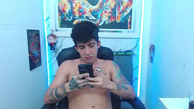 targuerian22 online show from 11.06.25