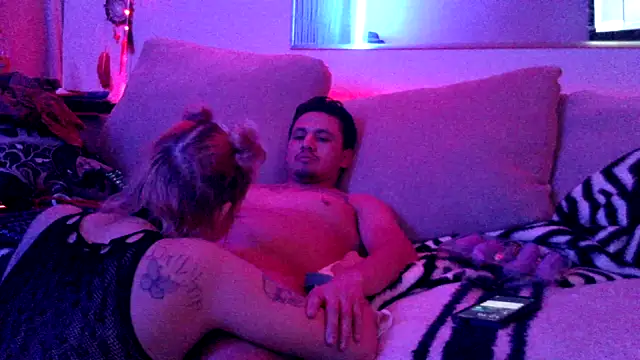 Snapshot of chill_wolf389 chatting on 02.15.25 chill wolf389 online show from 02.15.25