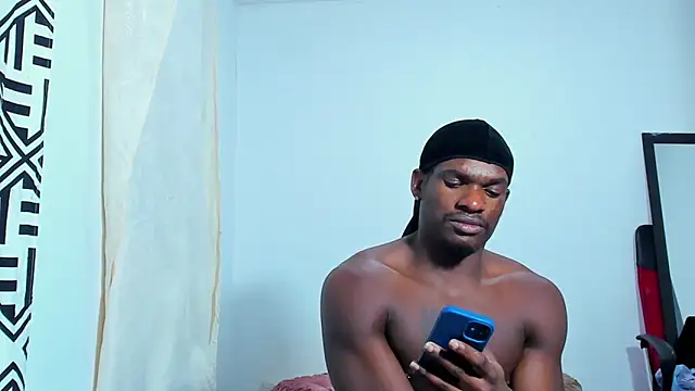 Snapshot of edwin_mosquera1 chatting on 09.12.25 edwin mosquera1 online show from 09.12.25