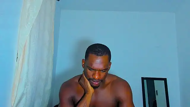 Snapshot of edwin_mosquera1 chatting on 09.28.25 edwin mosquera1 online show from 09.28.25