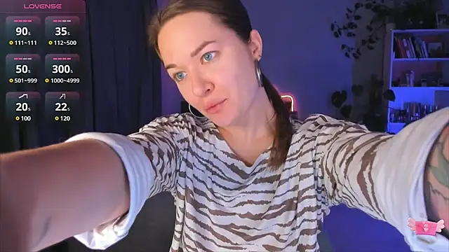 ami amour  online show from 02.24.25