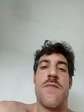 Snapshot of gorkamacbew chatting on 01.05.25 gorkamacbew online show from 01.05.25