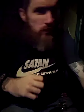 Snapshot of lit702 chatting on 11.01.25 lit702 online show from 11.01.25