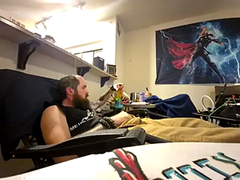 Snapshot of lit702 chatting on 11.05.25 lit702 online show from 11.05.25