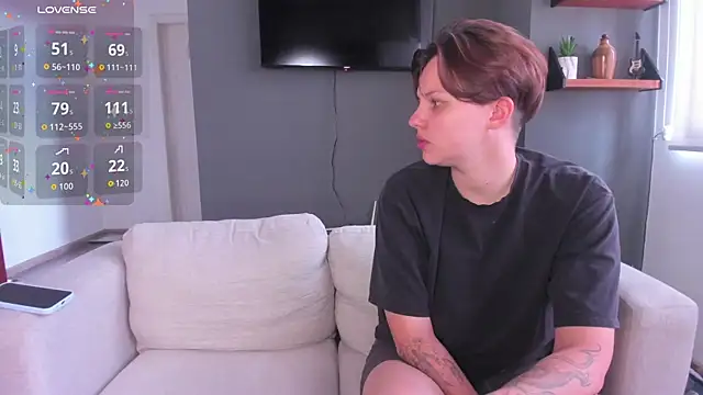 Snapshot of jessica_tenderly chatting on 12.19.25 jessica tenderly online show from 12.19.25