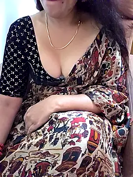 Snapshot of Roja-Telugu777 chatting on 02.24.26 Roja-Telugu777 online show from 02.24.26