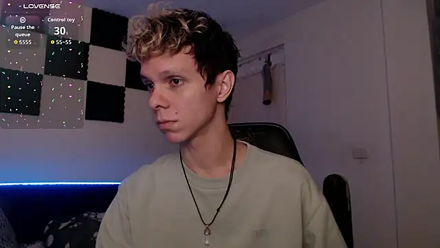 bryamado69 online show from 10.10.25