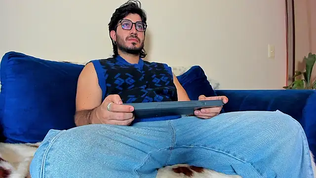 Ackerman Eren  online show from 01.31.25