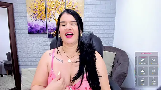 LenaRuiz  online show from 04.25.26