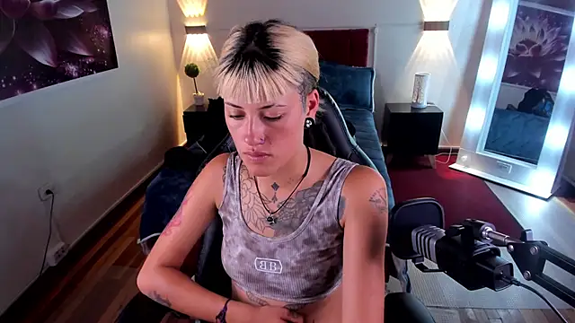 Snapshot of _sharlotte777 chatting on 01.18.25 sharlotte777 online show from 01.18.25