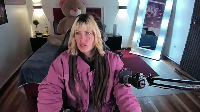 Snapshot of _sharlotte777 chatting on 02.03.25 sharlotte777 online show from 02.03.25