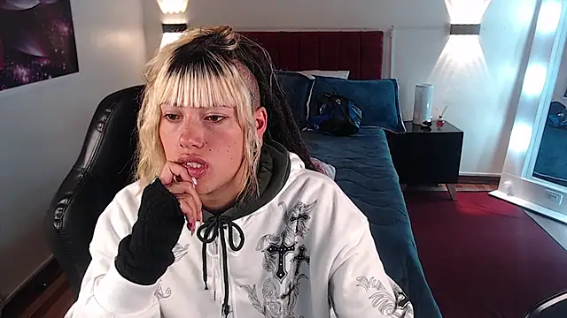 Snapshot of _sharlotte777 chatting on 02.12.25 sharlotte777 online show from 02.12.25