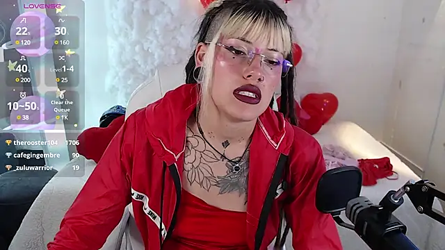 Snapshot of _sharlotte777 chatting on 02.14.25 sharlotte777 online show from 02.14.25