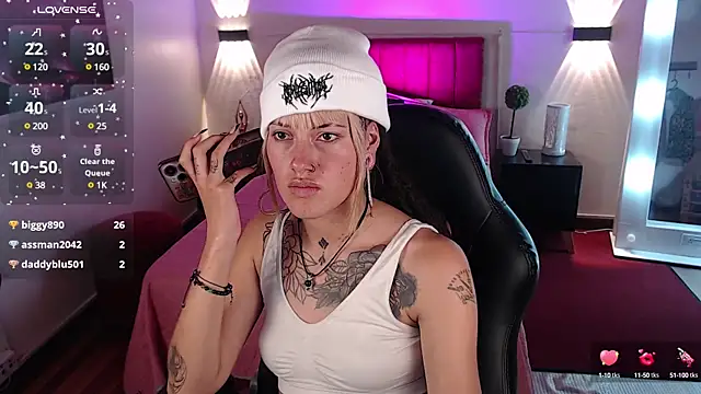 Snapshot of _sharlotte777 chatting on 03.11.25 sharlotte777 online show from 03.11.25