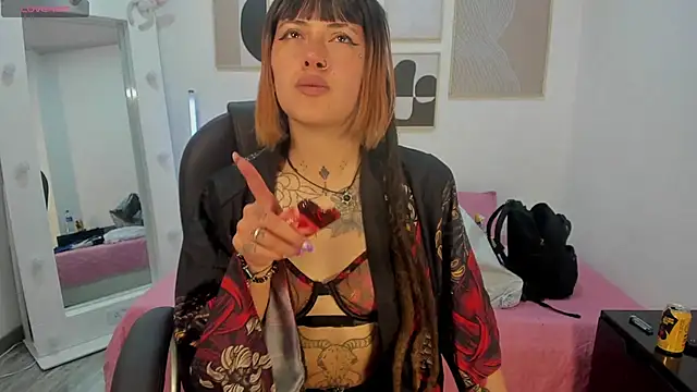 Snapshot of _sharlotte777 chatting on 09.27.25 sharlotte777 online show from 09.27.25