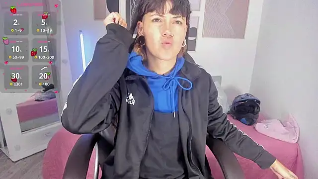 Snapshot of _sharlotte777 chatting on 10.07.25 sharlotte777 online show from 10.07.25