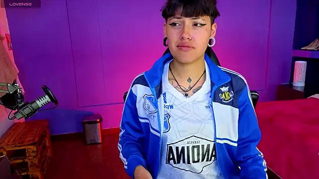 Snapshot of _sharlotte777 chatting on 10.15.25 sharlotte777 online show from 10.15.25