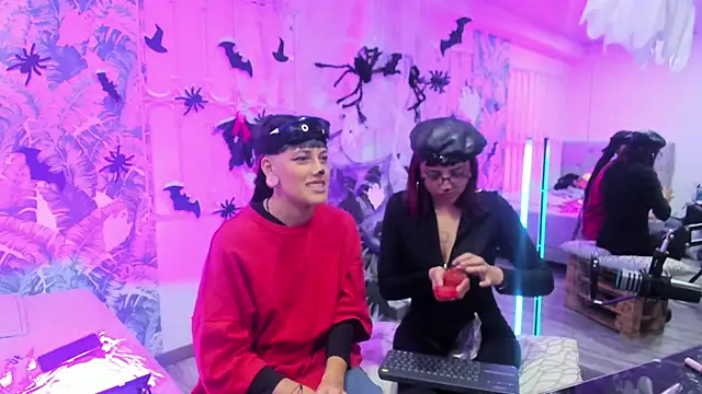 Snapshot of _sharlotte777 chatting on 10.31.25 sharlotte777 online show from 10.31.25