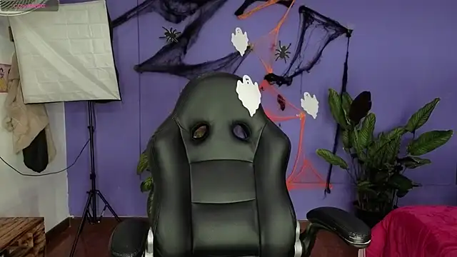 Snapshot of _sharlotte777 chatting on 11.01.25 sharlotte777 online show from 11.01.25