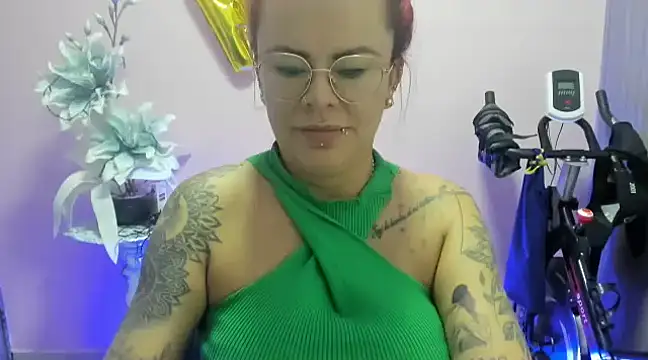 KAROL MILF online show from 12.14.24