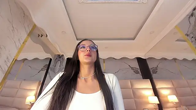 Princess Violett online show from 10.30.25