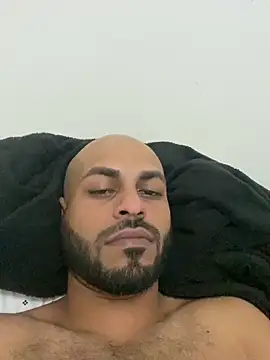 Snapshot of islandvybee55 chatting on 12.22.24 islandvybee55 online show from 12.22.24