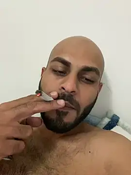 Snapshot of islandvybee55 chatting on 12.23.24 islandvybee55 online show from 12.23.24