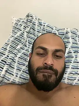 Snapshot of islandvybee55 chatting on 01.13.25 islandvybee55 online show from 01.13.25