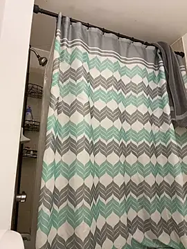 Snapshot of islandvybee55 chatting on 01.26.25 islandvybee55 online show from 01.26.25