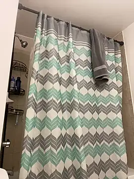 Snapshot of islandvybee55 chatting on 01.26.25 islandvybee55 online show from 01.26.25