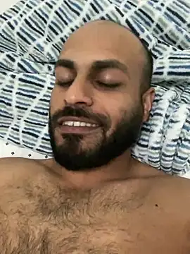 Snapshot of islandvybee55 chatting on 02.27.25 islandvybee55 online show from 02.27.25