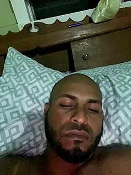 islandvybee55 online show from 12.17.25