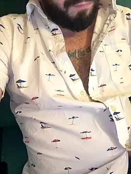 Snapshot of ridingbud chatting on 10.28.25 ridingbud online show from 10.28.25