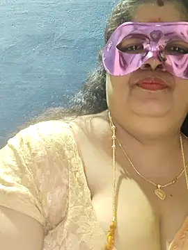 Snapshot of tamilthanushri chatting on 12.03.25 tamilthanushri online show from 12.03.25