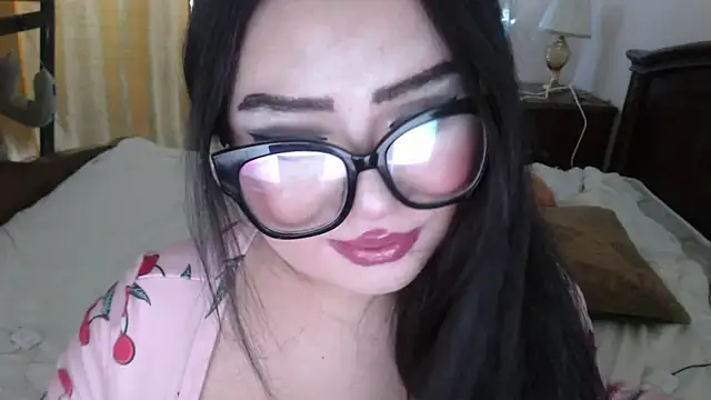 cutie sakura online show from 03.04.25