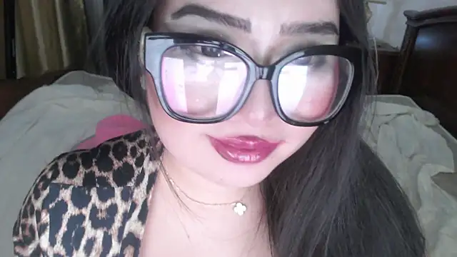 cutie sakura online show from 03.08.25