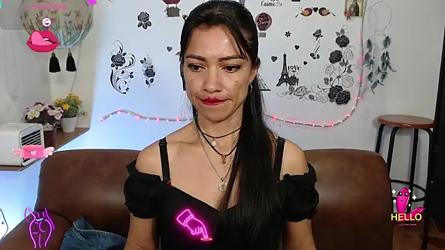 Snapshot of FernandaEloisa chatting on 01.11.25 FernandaEloisa online show from 01.11.25