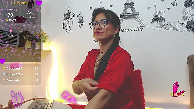 Snapshot of FernandaEloisa chatting on 02.22.25 FernandaEloisa online show from 02.22.25