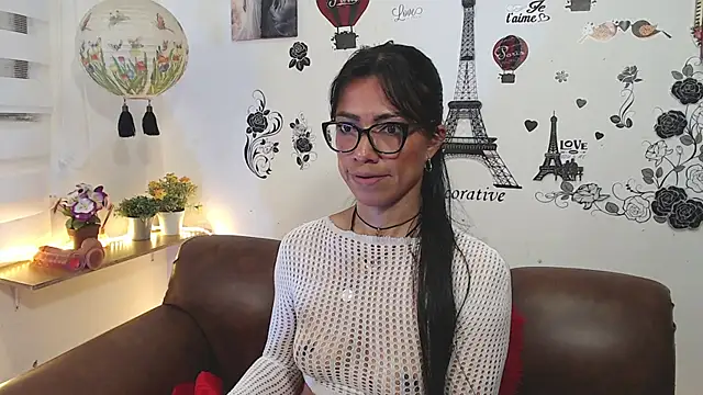 Snapshot of FernandaEloisa chatting on 03.14.25 FernandaEloisa online show from 03.14.25