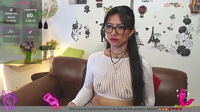 Snapshot of FernandaEloisa chatting on 03.15.25 FernandaEloisa online show from 03.15.25