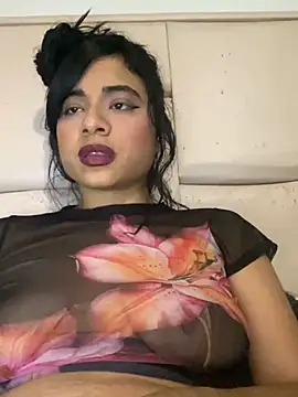 Snapshot of mysteriousgirl20 chatting on 03.07.25 mysteriousgirl20 online show from 03.07.25